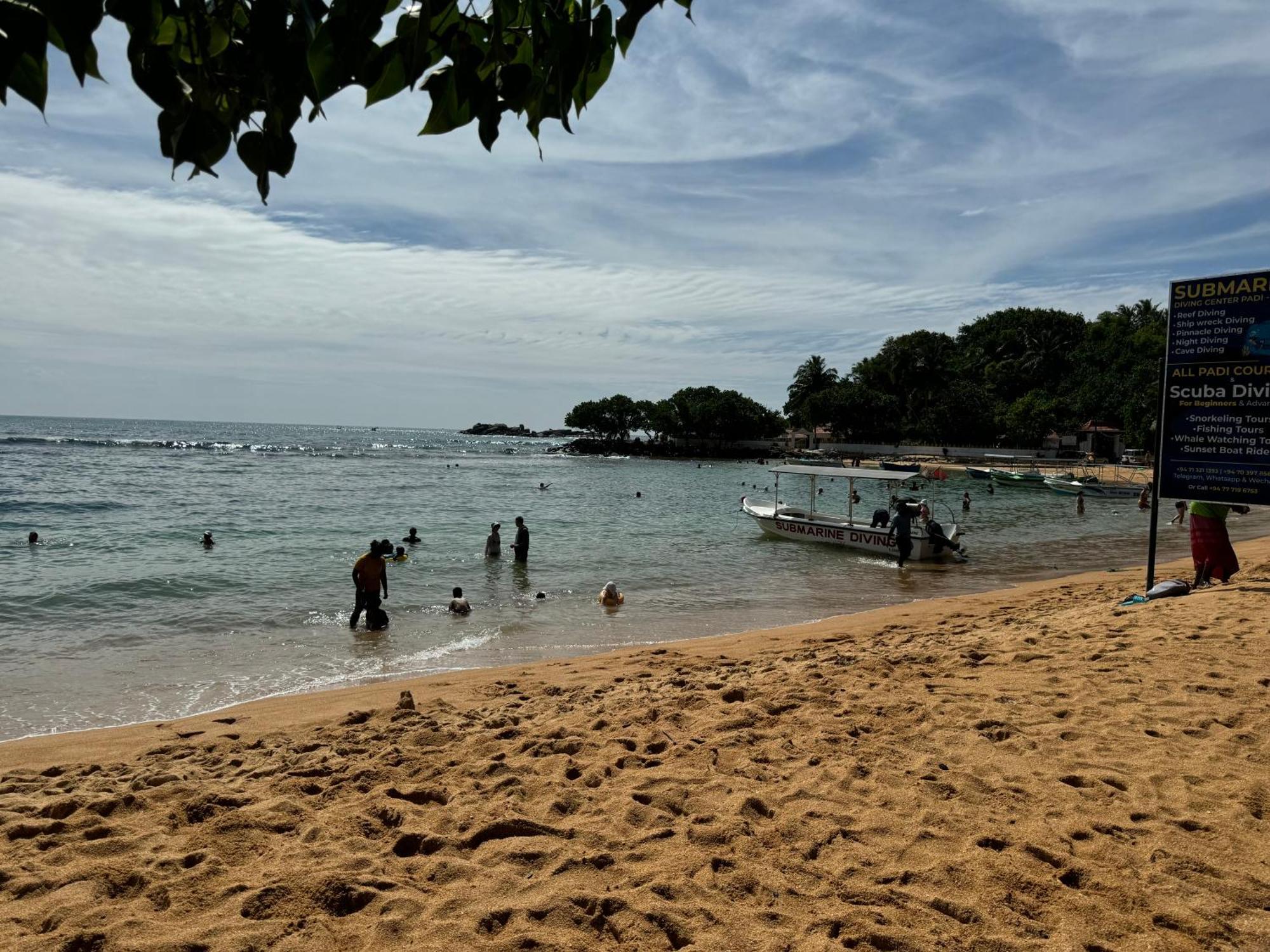 Brinkhouse Guesthouse , Unawatuna Beach Buitenkant foto
