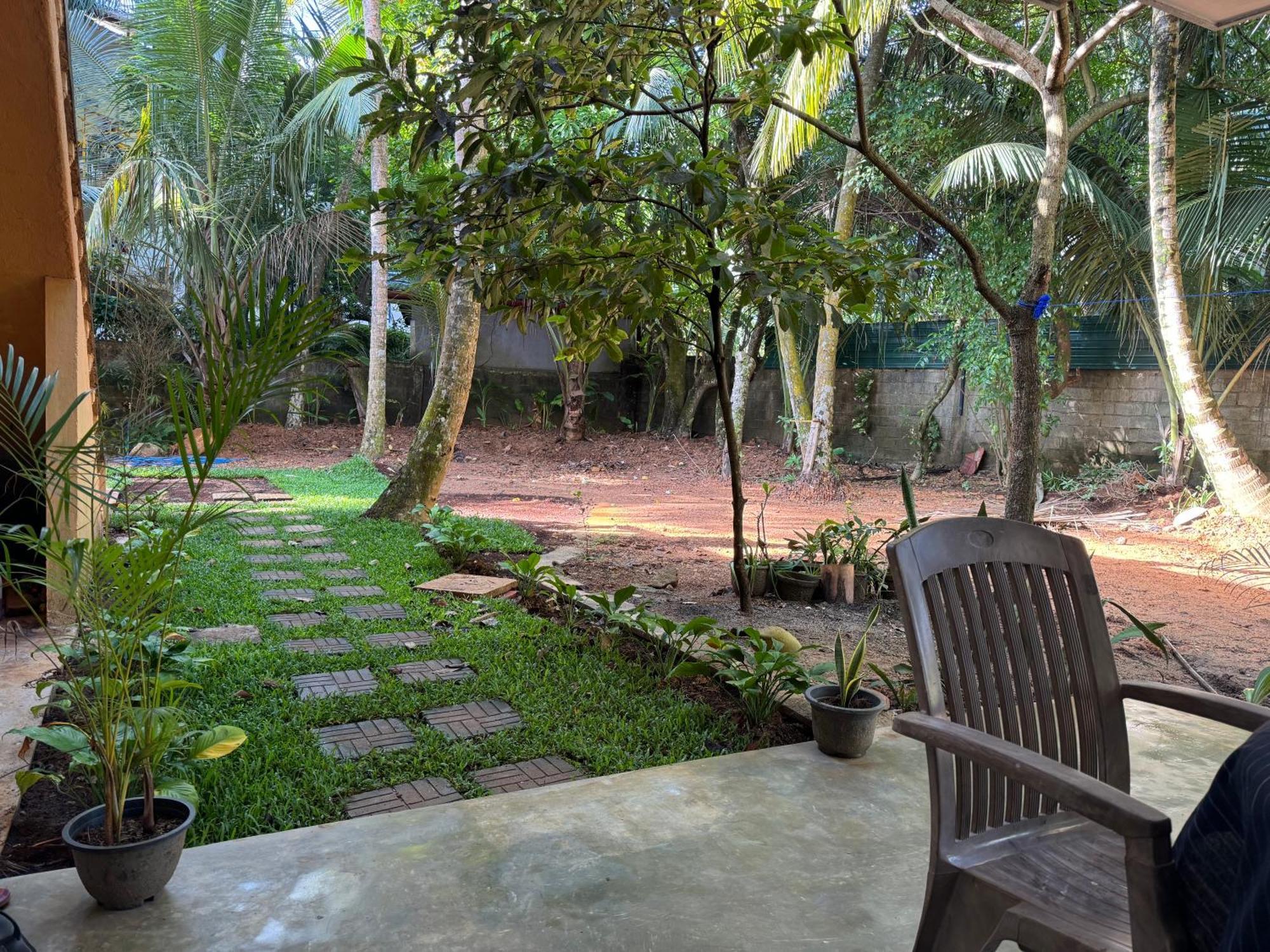 Brinkhouse Guesthouse , Unawatuna Beach Buitenkant foto
