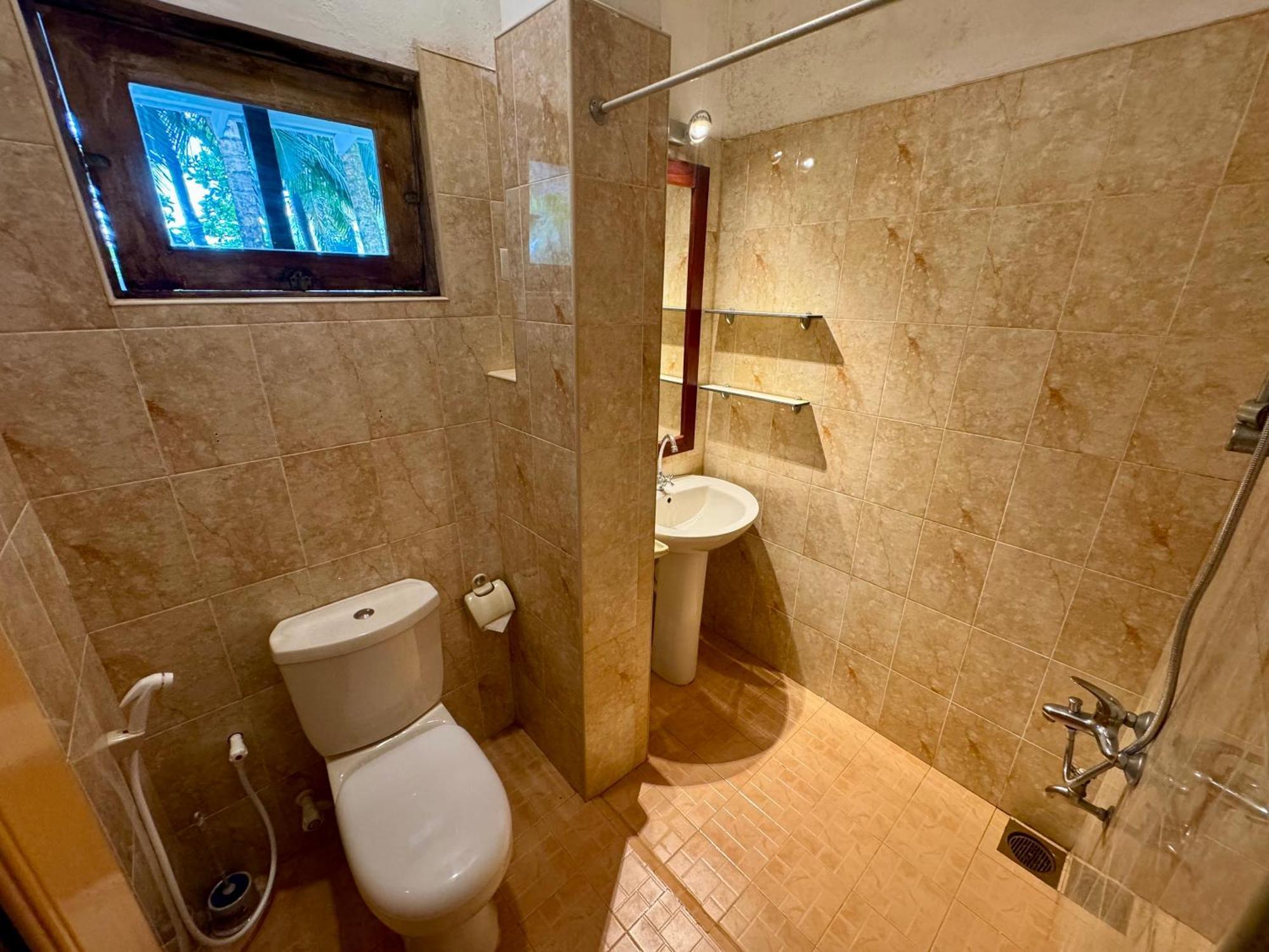 Brinkhouse Guesthouse , Unawatuna Beach Buitenkant foto