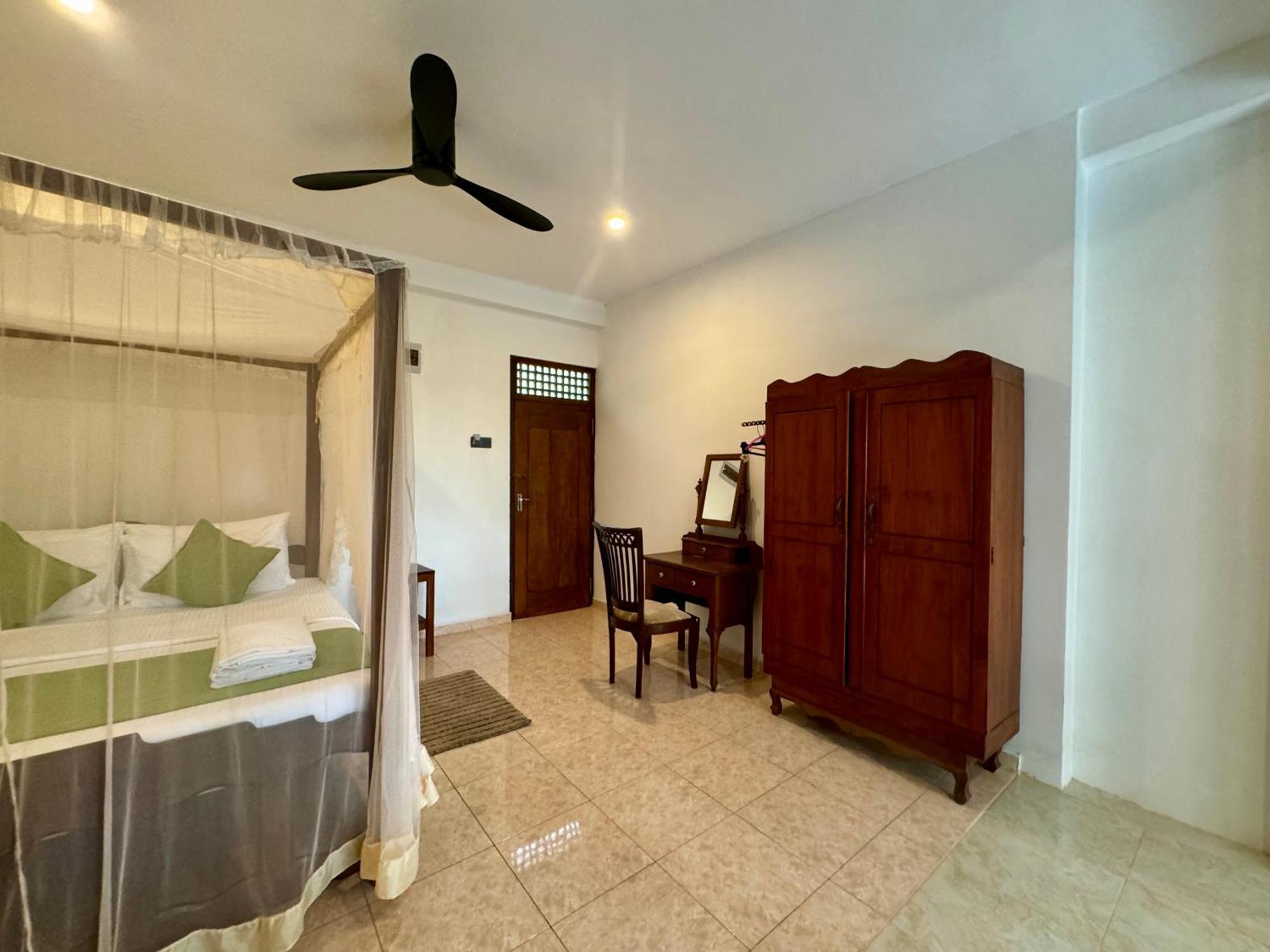 Brinkhouse Guesthouse , Unawatuna Beach Buitenkant foto