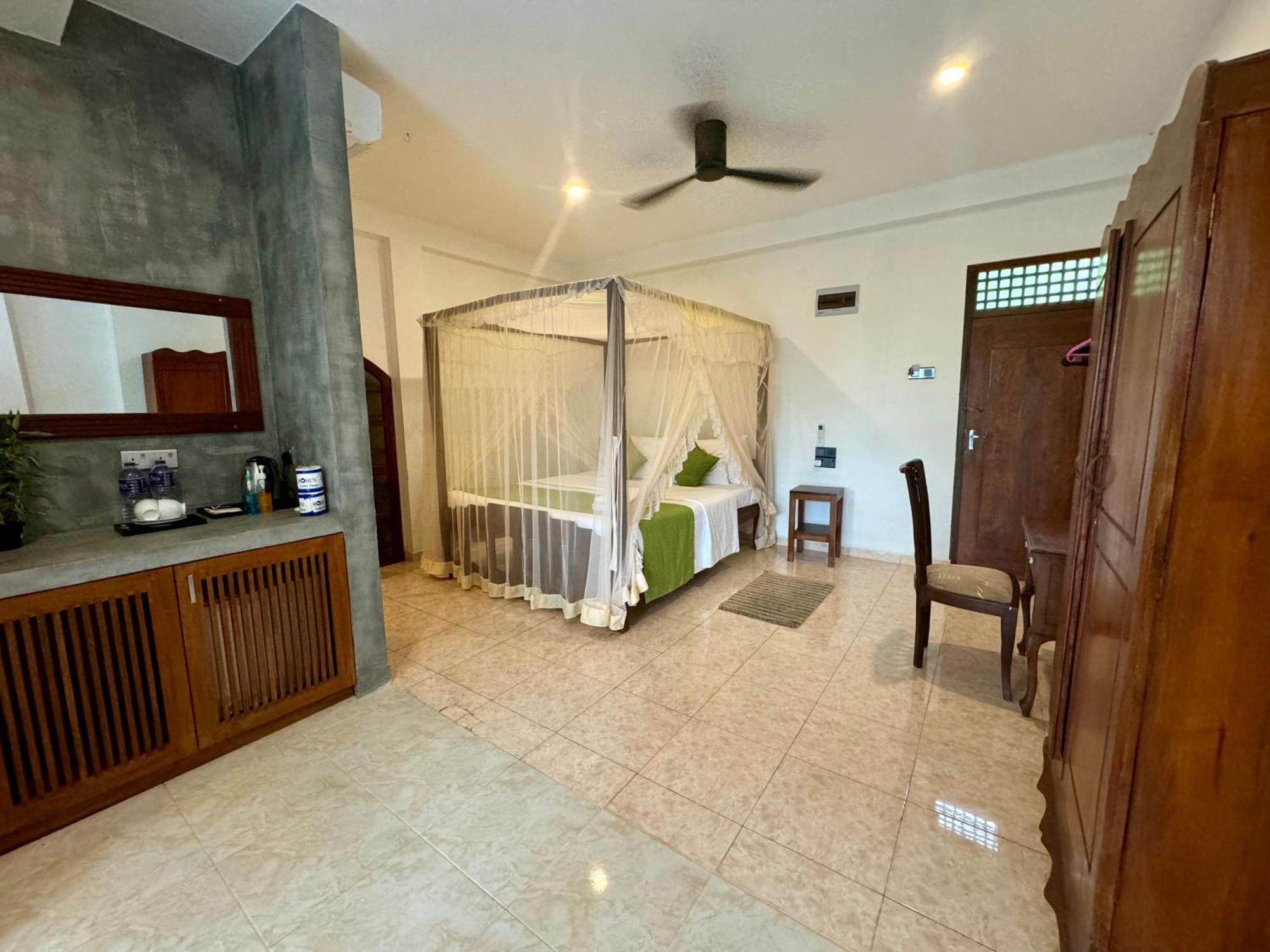 Brinkhouse Guesthouse , Unawatuna Beach Buitenkant foto