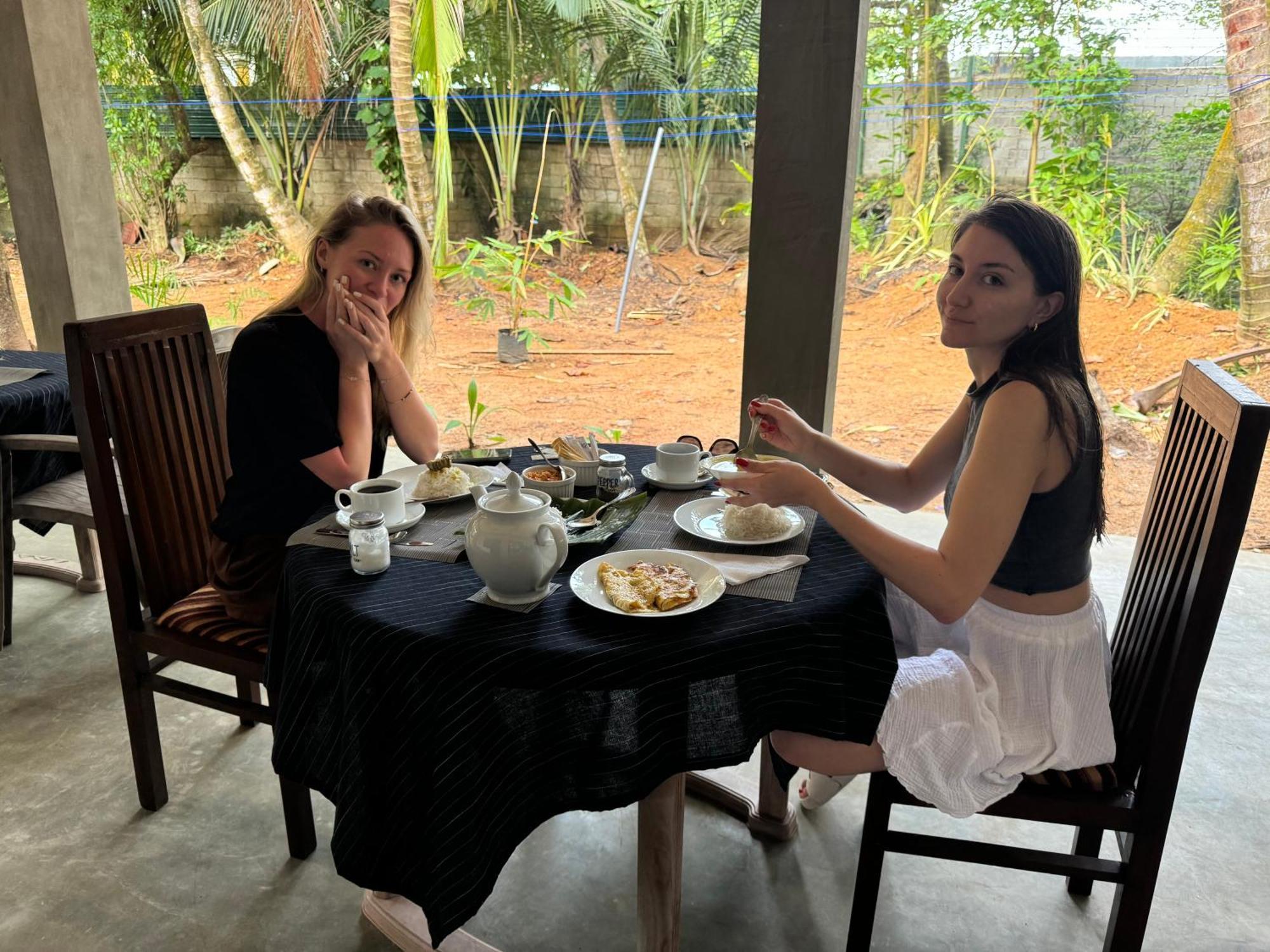 Brinkhouse Guesthouse , Unawatuna Beach Buitenkant foto