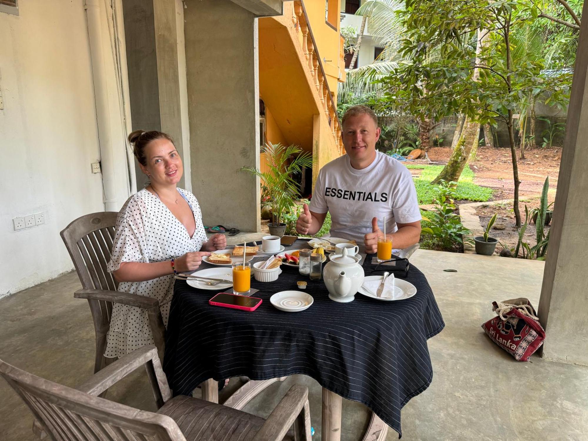 Brinkhouse Guesthouse , Unawatuna Beach Buitenkant foto