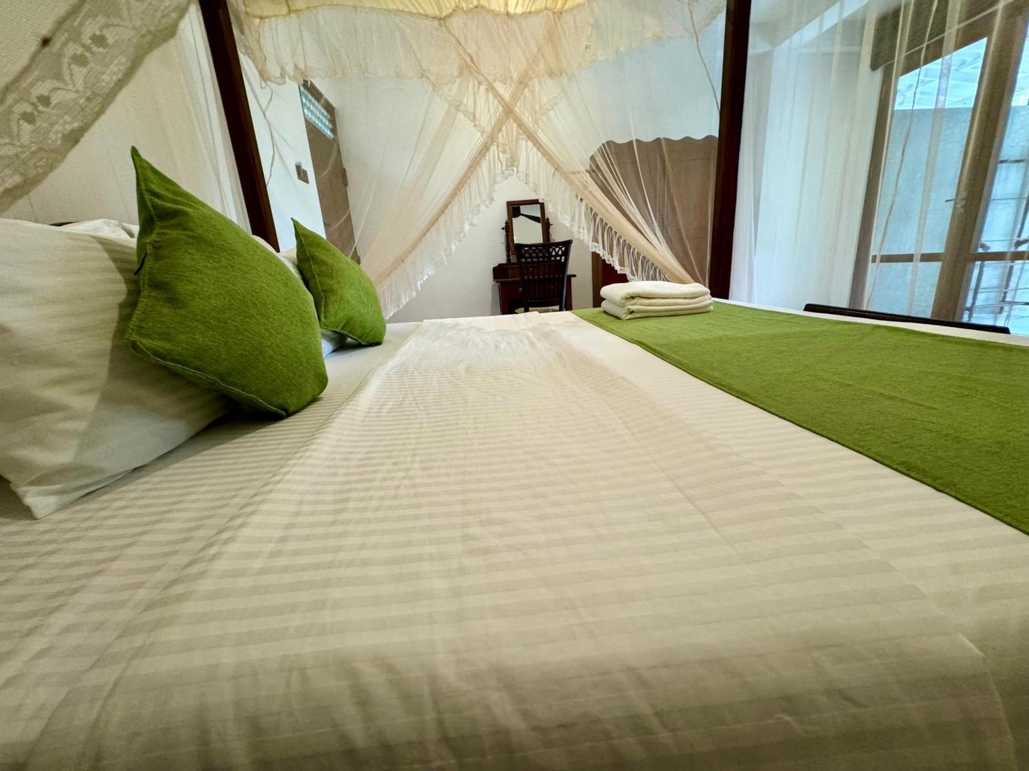 Brinkhouse Guesthouse , Unawatuna Beach Buitenkant foto
